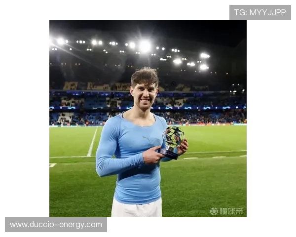 沙勒罗瓦本赛季控球能力表现稳健，中场组织效率持续提升