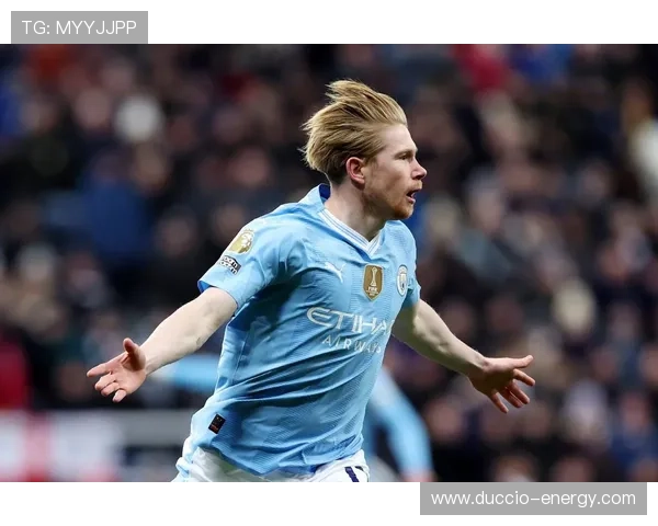 德布劳内与齐达内中场统治力对比:是否达到同一层级 德布劳内与齐达内中场统治力对比:是否达到同一层级