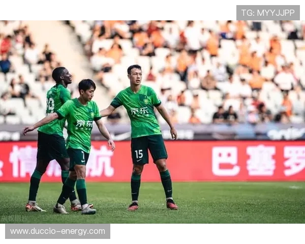 北京国安阵容问题：整体搭配影响超过个人能力，对赛季表现形成关键制约