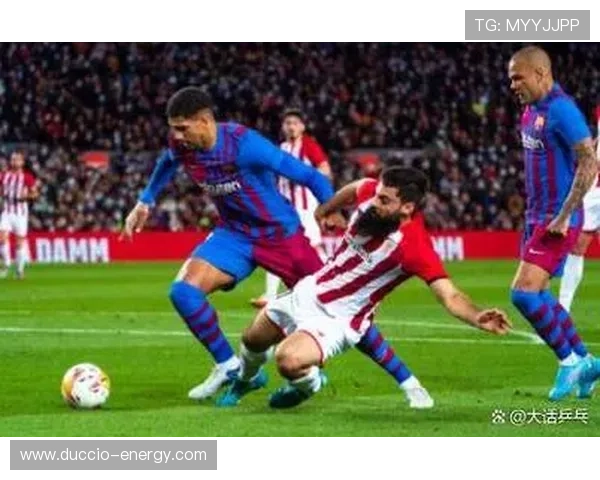 巴萨中场技术依然出色,节奏失控趋势显现,球队稳定性面临考验 巴萨中场技术依然出色,节奏失控趋势显现,球队稳定性面临考验