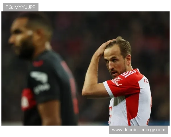 拜仁防线问题持续暴露：多轮丢球形势已对争冠走势形成制约