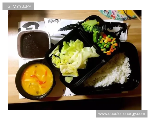 伊布家的狗都吃有机牛排，我还在纠结外卖满减